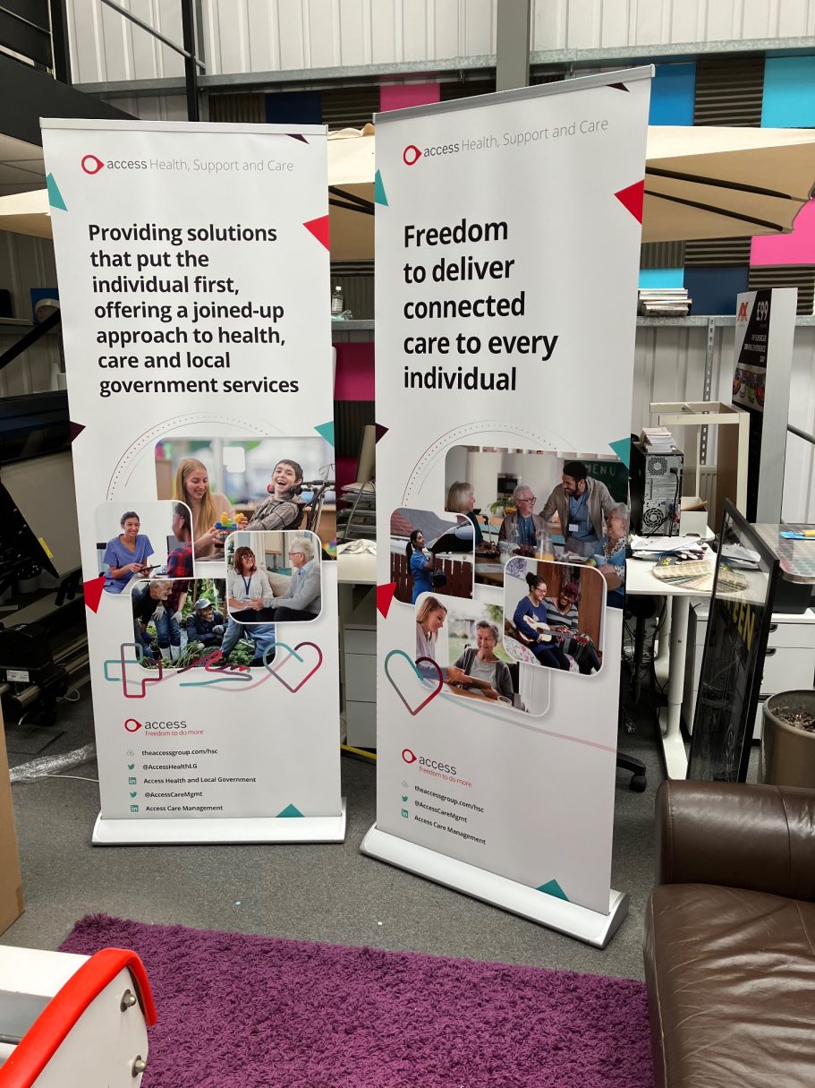 Premium 800mm wide banner stand